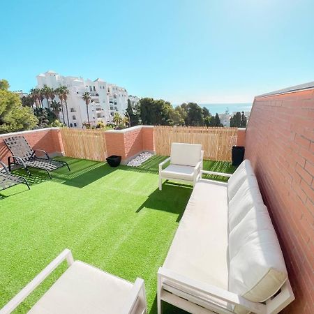 Cozy Apartment With Large Terrace ตอร์เรโมลิโนส ภายนอก รูปภาพ