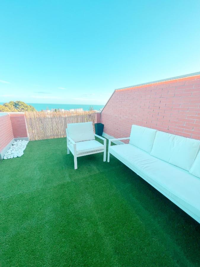 Cozy Apartment With Large Terrace ตอร์เรโมลิโนส ภายนอก รูปภาพ