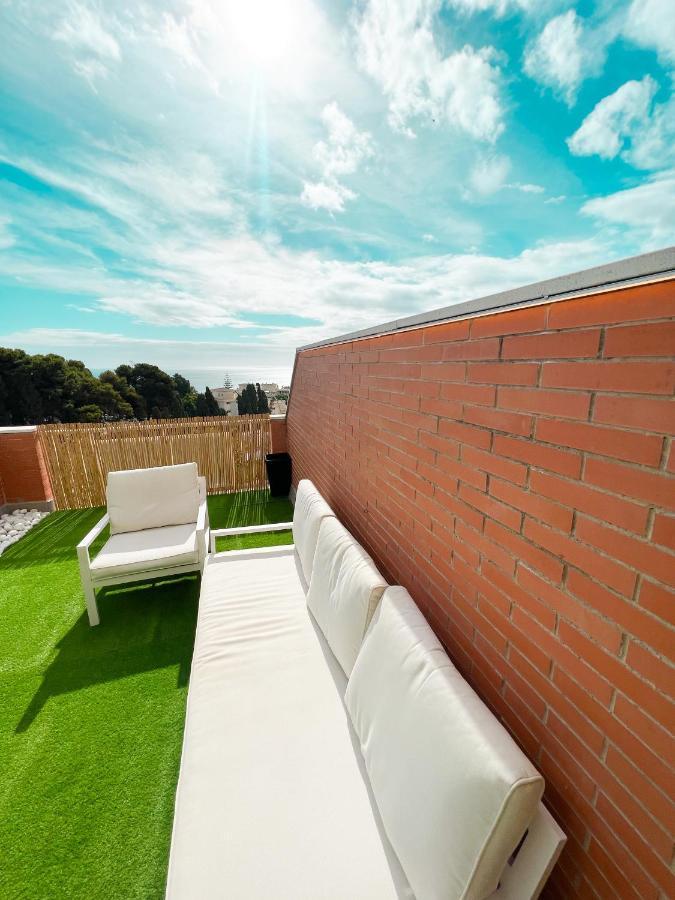 Cozy Apartment With Large Terrace ตอร์เรโมลิโนส ภายนอก รูปภาพ