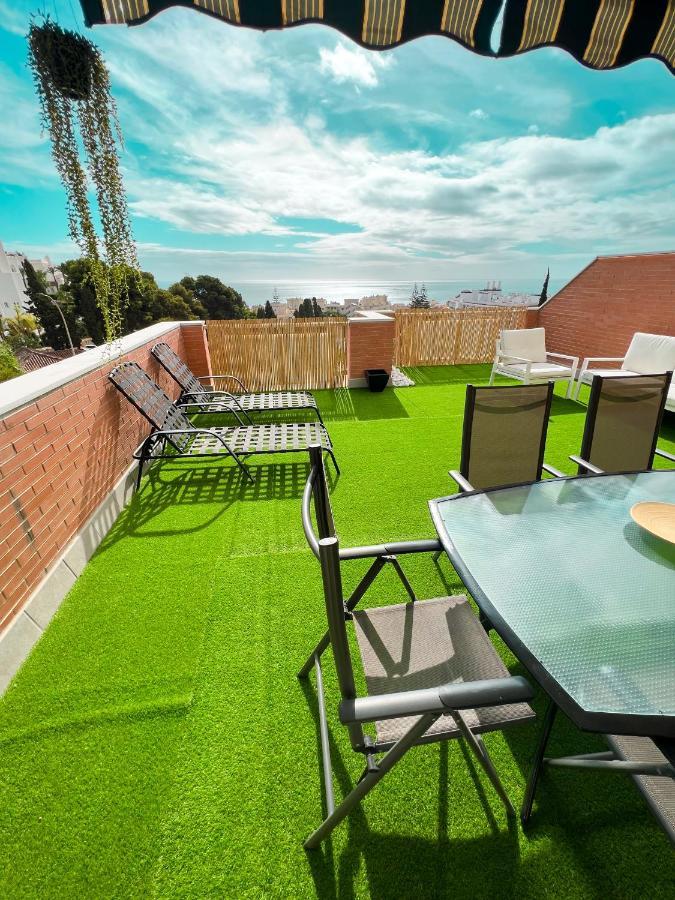 Cozy Apartment With Large Terrace ตอร์เรโมลิโนส ภายนอก รูปภาพ