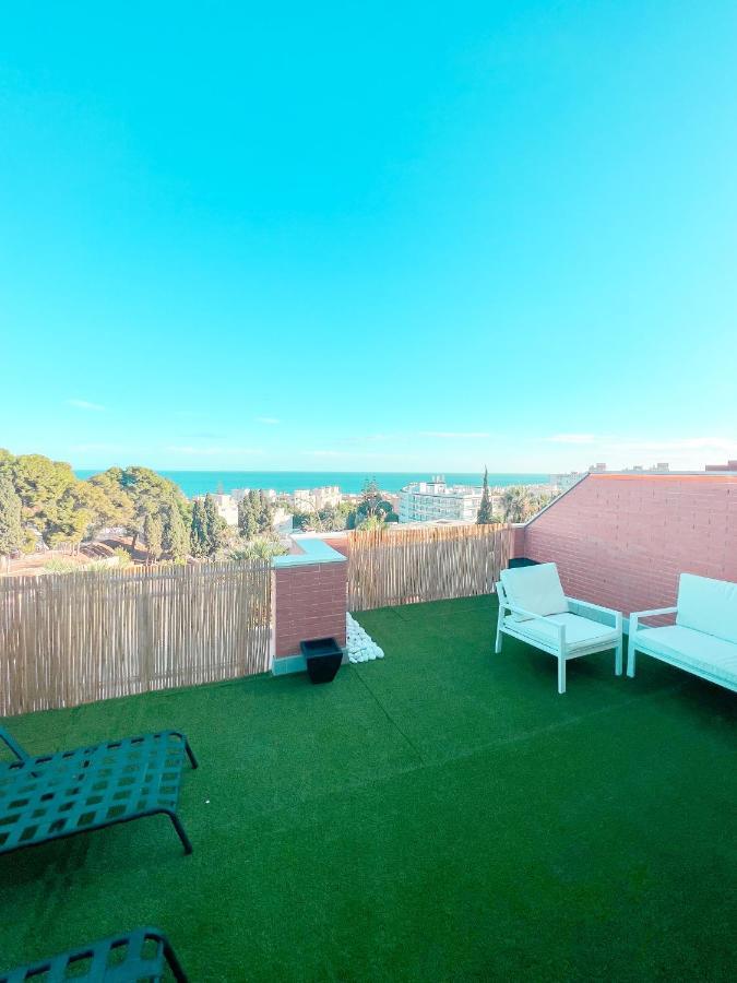 Cozy Apartment With Large Terrace ตอร์เรโมลิโนส ภายนอก รูปภาพ